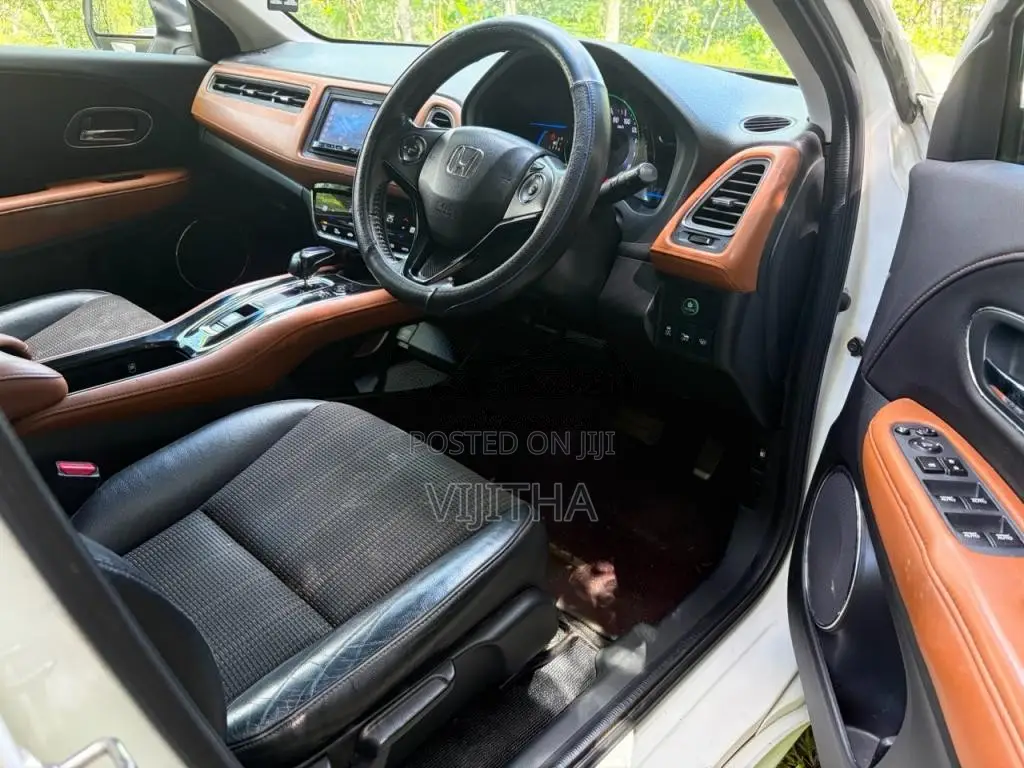 Honda Vezel Z Grade 2014 SUV (Used)