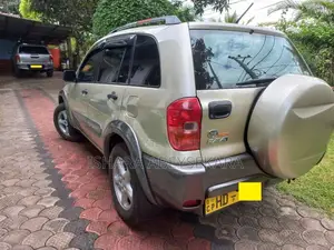 Toyota RAV4 2003 SUV (Used)