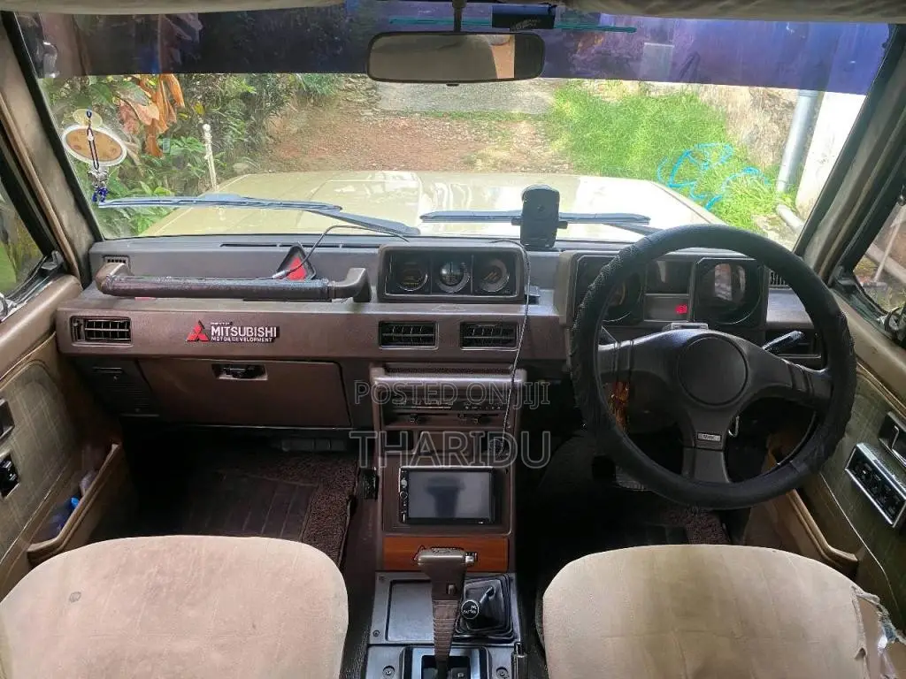 Mitsubishi Pajero 1989 SUV (Used)