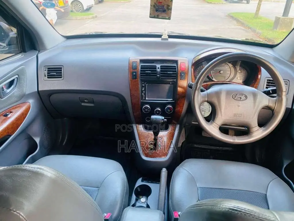Hyundai Tucson 2005 SUV (Used)
