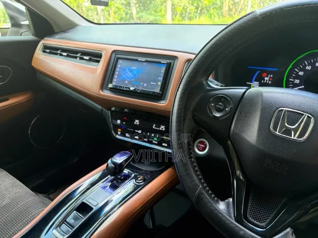 Honda Vezel Z Grade 2014 SUV (Used)