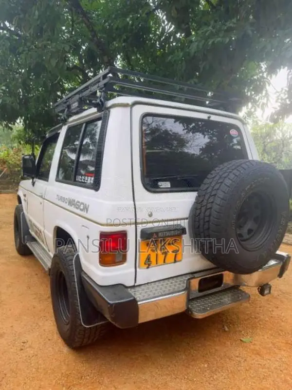 Mitsubishi Pajero 1987 SUV (Used)