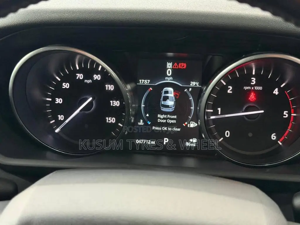 Land-Rover Discovery 5 2018 SUV (Used)