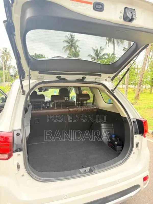 Mitsubishi Outlander 2015 SUV (Used)
