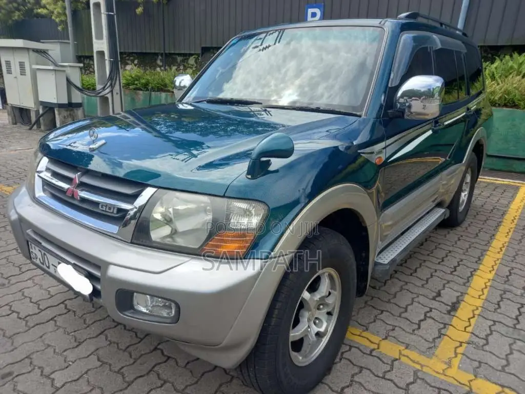 Mitsubishi Montero 2001 SUV (Used)