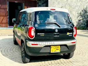 Suzuki Xbee 2018 SUV (Used)