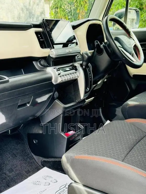 Suzuki Xbee 2018 SUV (Used)
