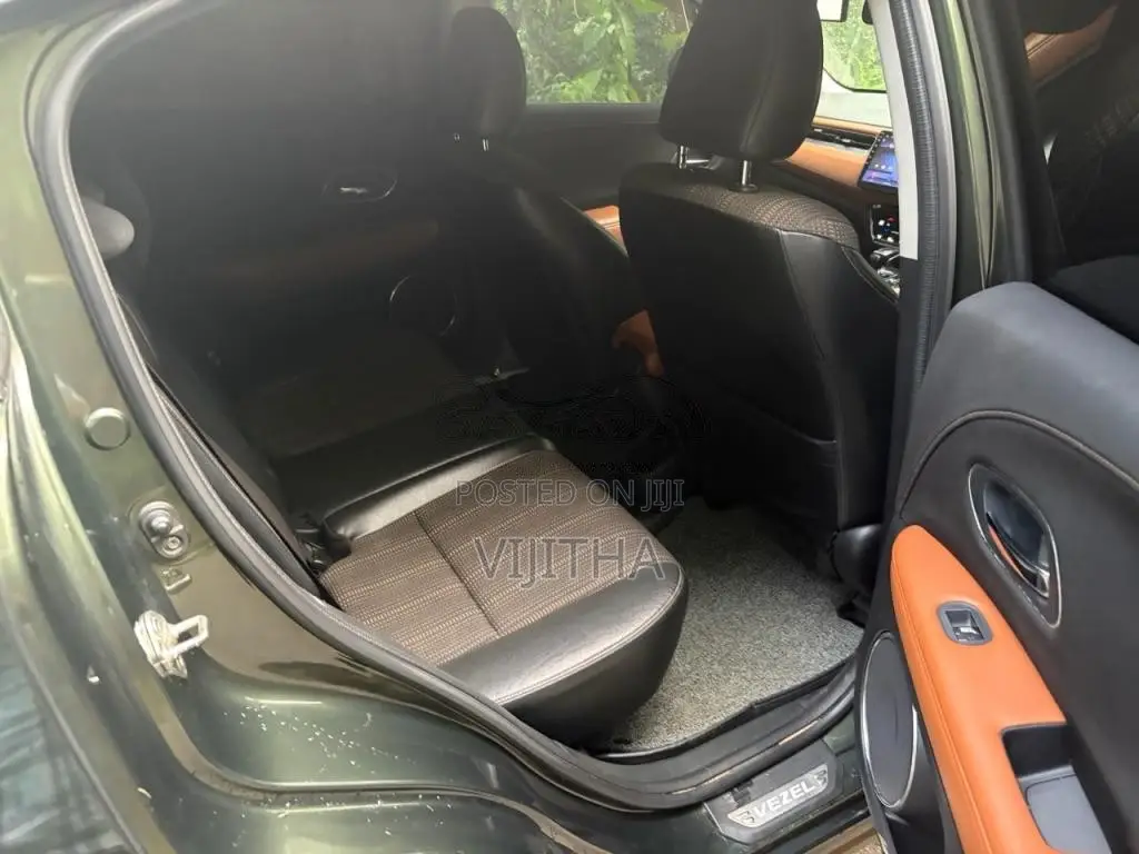 Honda Vezel Z Orange 2014 SUV (Used)