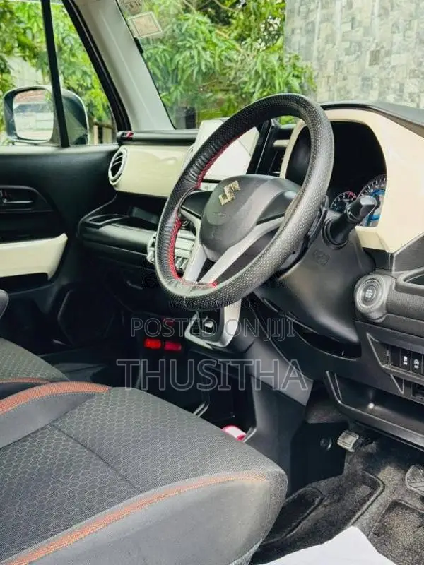 Suzuki Xbee 2018 SUV (Used)
