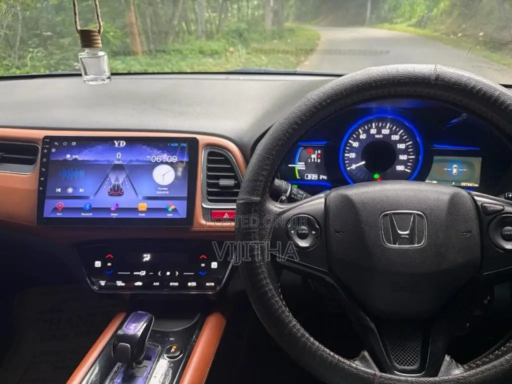 Honda Vezel Z Orange 2014 SUV (Used)