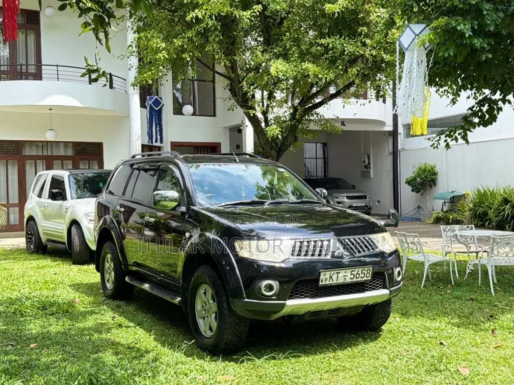 Mitsubishi Montero Sport 2012 SUV (Used)