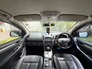 Isuzu MU-X 2015 SUV (Used)