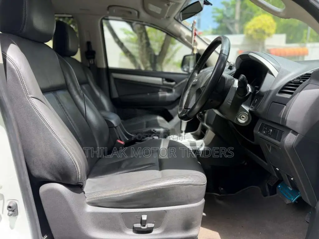 Isuzu MU-X 2015 SUV (Used)