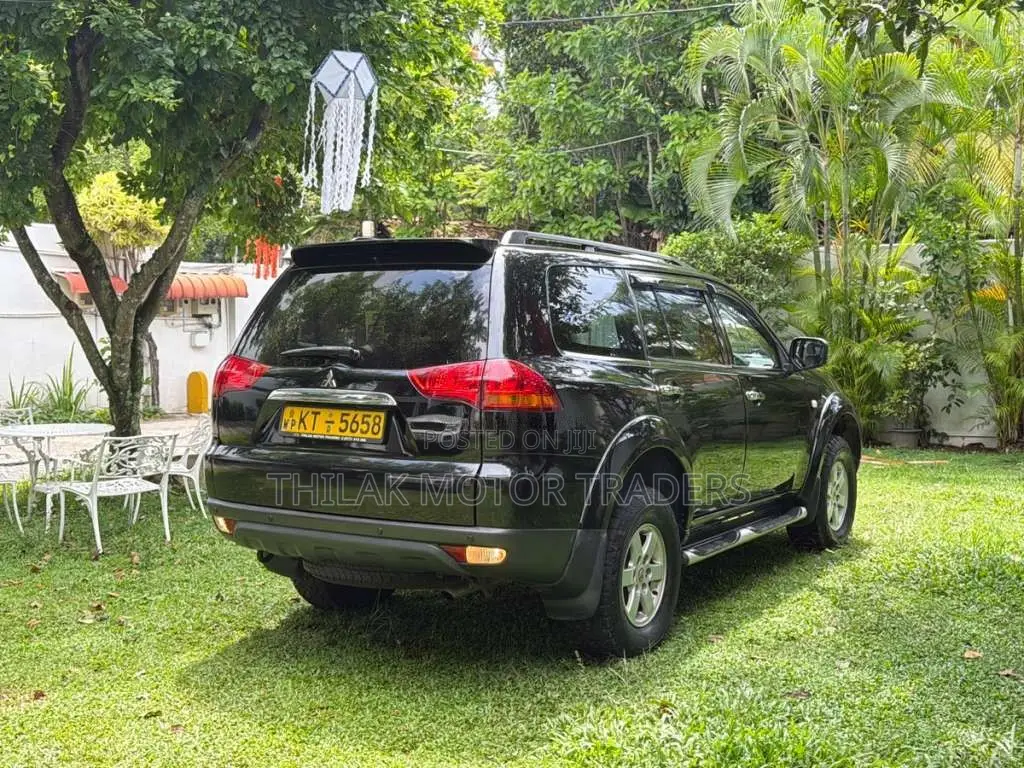 Mitsubishi Montero Sport 2012 SUV (Used)