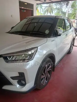 Toyota Raize 2025 SUV (Used)