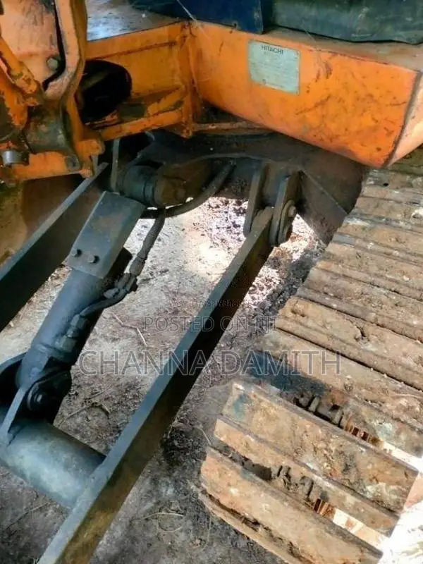 Hitachi Landy 2018 Heavy-Duty (Used)