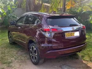 Honda Vezel 2014 SUV (Used)