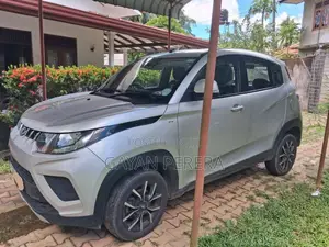 Mahindra KUV 100 2024 SUV (Used)
