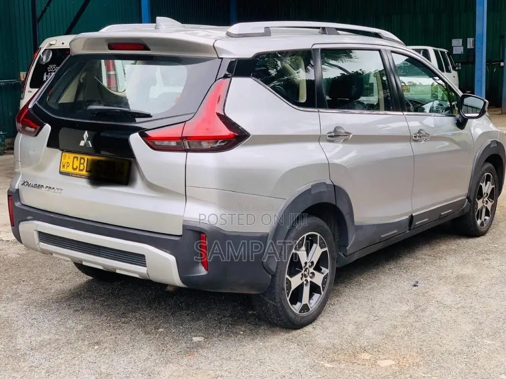 Mitsubishi Xpander Cross 2020 SUV (Used)