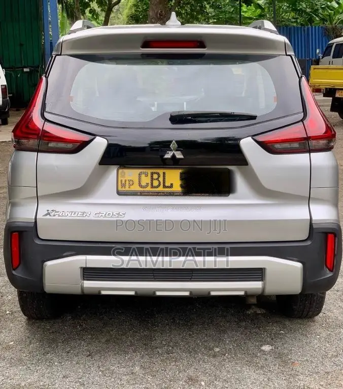 Mitsubishi Xpander Cross 2020 SUV (Used)