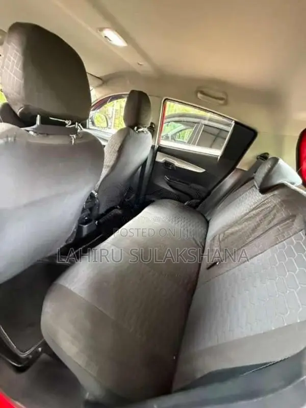 Mahindra KUV 100 2022 SUV (Used)