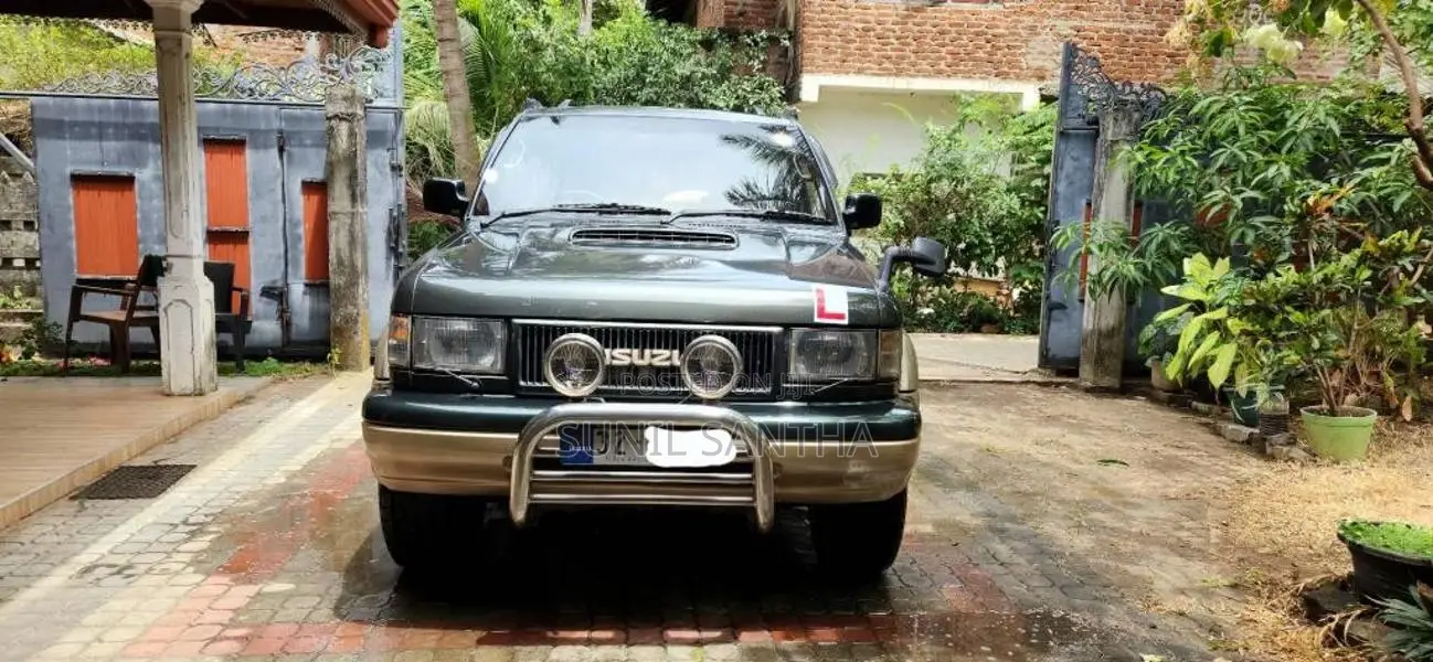 Isuzu Bighorn 1989 SUV (Used)