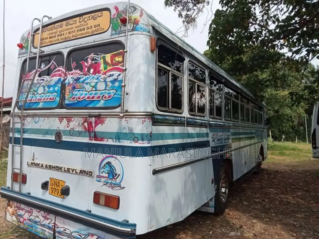 Ashok-Leyland Viking 2011 Bus (Used)