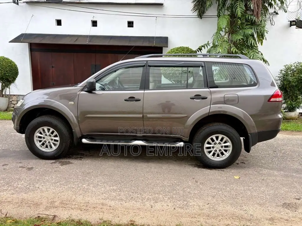 Mitsubishi Montero Sport 2014 SUV (Used)