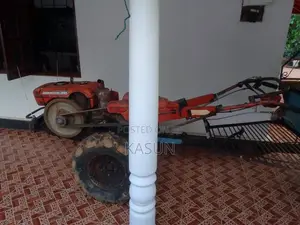 Isuzu K8 1988 Tractor (Used)