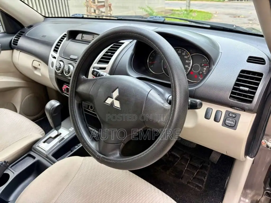 Mitsubishi Montero Sport 2014 SUV (Used)