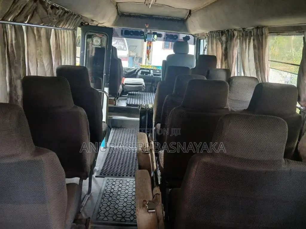 Mitsubishi Rosa 1987 Bus (Used)