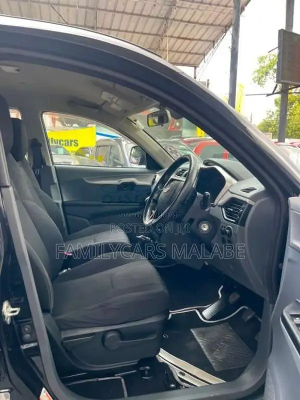 Mahindra KUV 100 2021 SUV (Used)