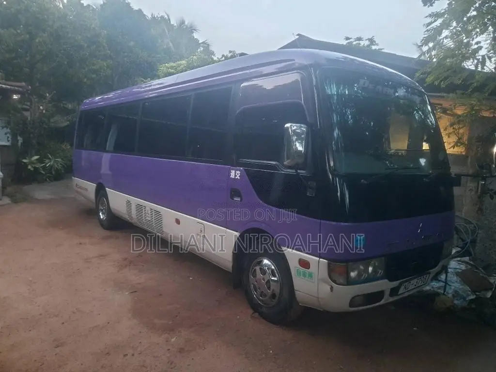 Mitsubishi Rosa 2009 Bus (Used)
