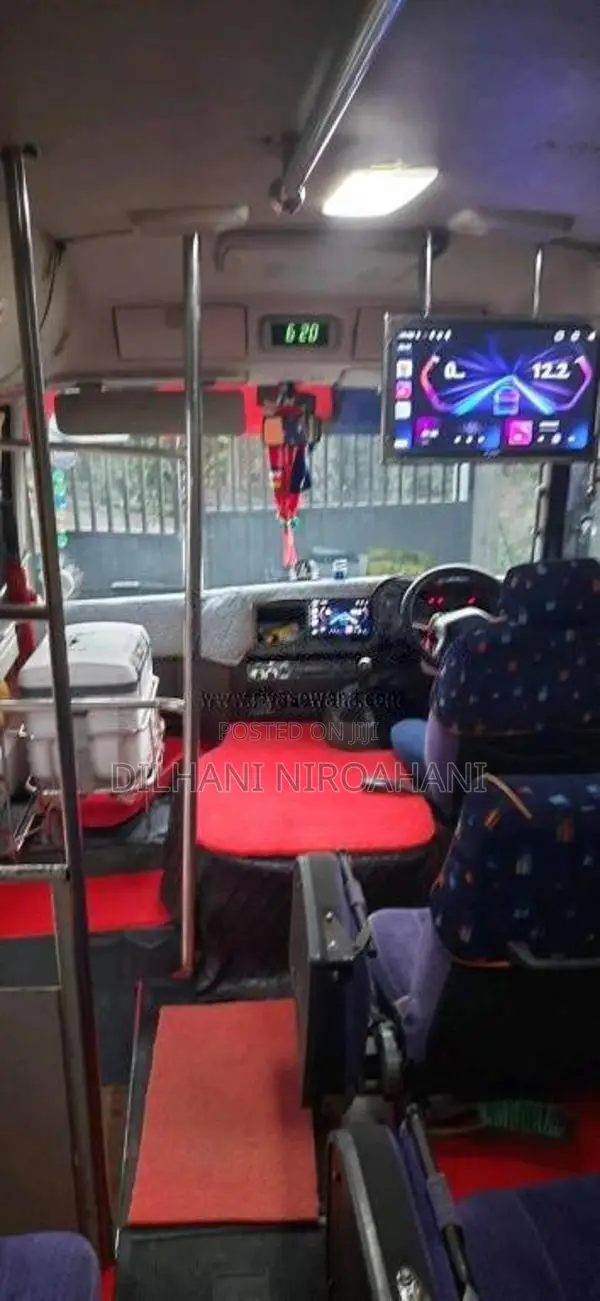 Mitsubishi Rosa 2009 Bus (Used)