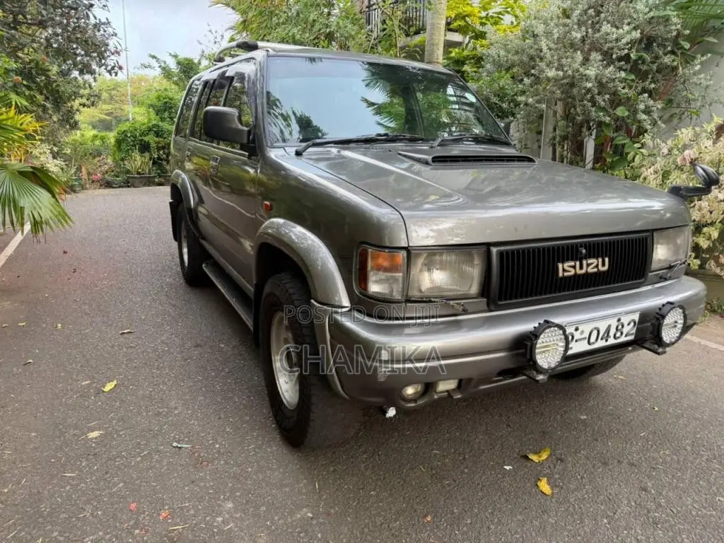 Isuzu Trooper Bighorn 1996 SUV (Used)