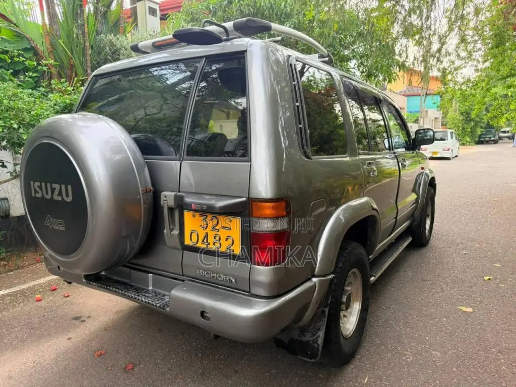 Isuzu Trooper Bighorn 1996 SUV (Used)