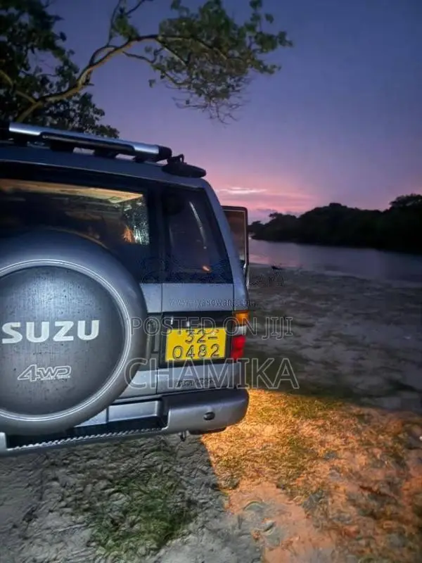 Isuzu Trooper Bighorn 1996 SUV (Used)