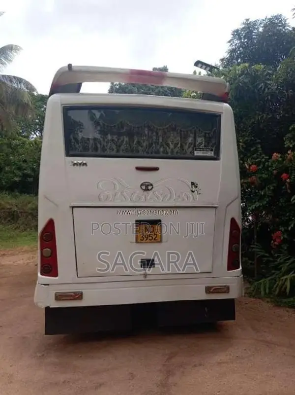 Tata Tata 2010 Bus (Used)