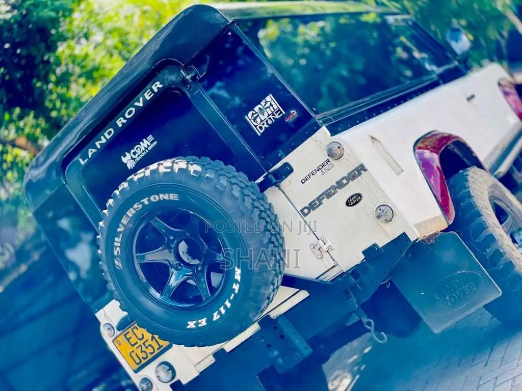 Land-Rover Defender 1957 SUV (Used)