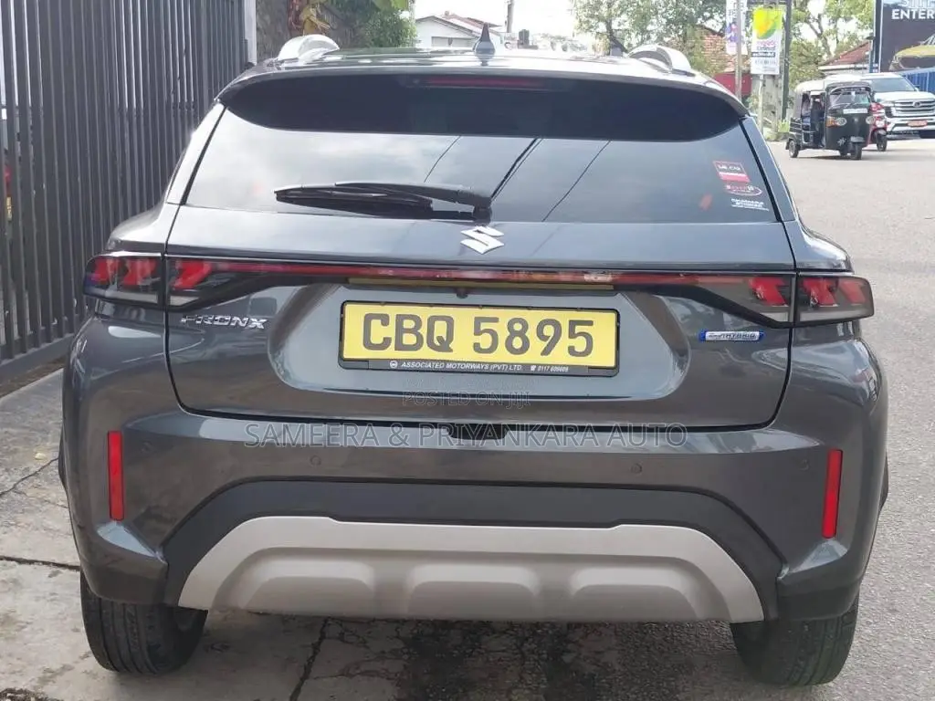 Suzuki Fronx 2025 SUV (Used)