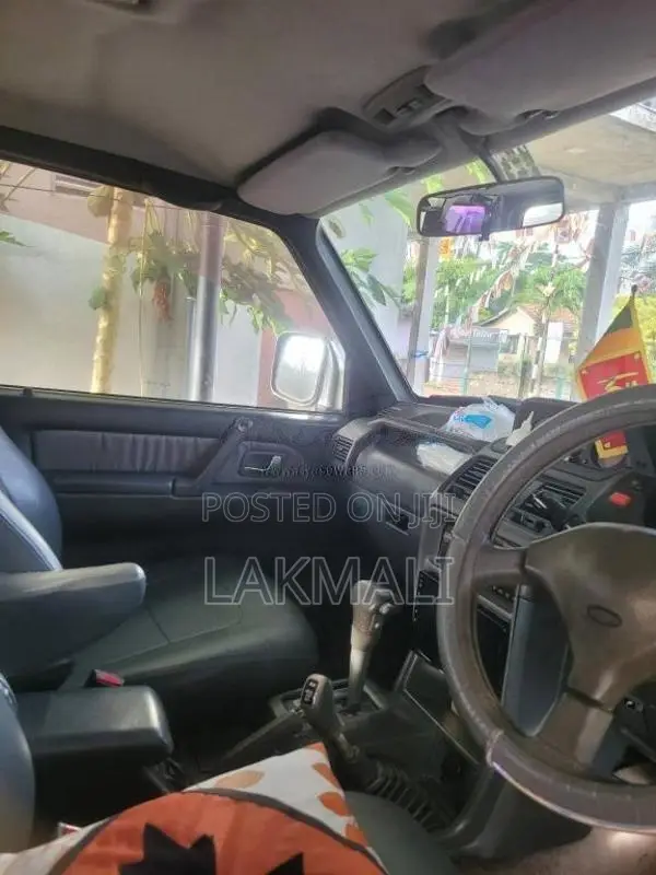 Mitsubishi Pajero 1998 SUV (Used)