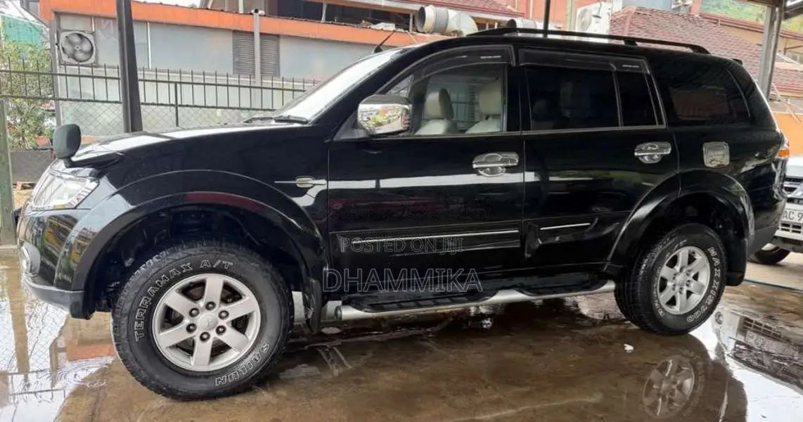 Mitsubishi Montero Sport 2012 SUV (Used)