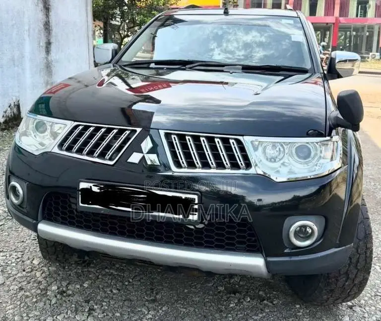 Mitsubishi Montero Sport 2012 SUV (Used)