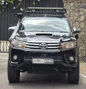 Toyota Hilux 2016 Pickup (Used)