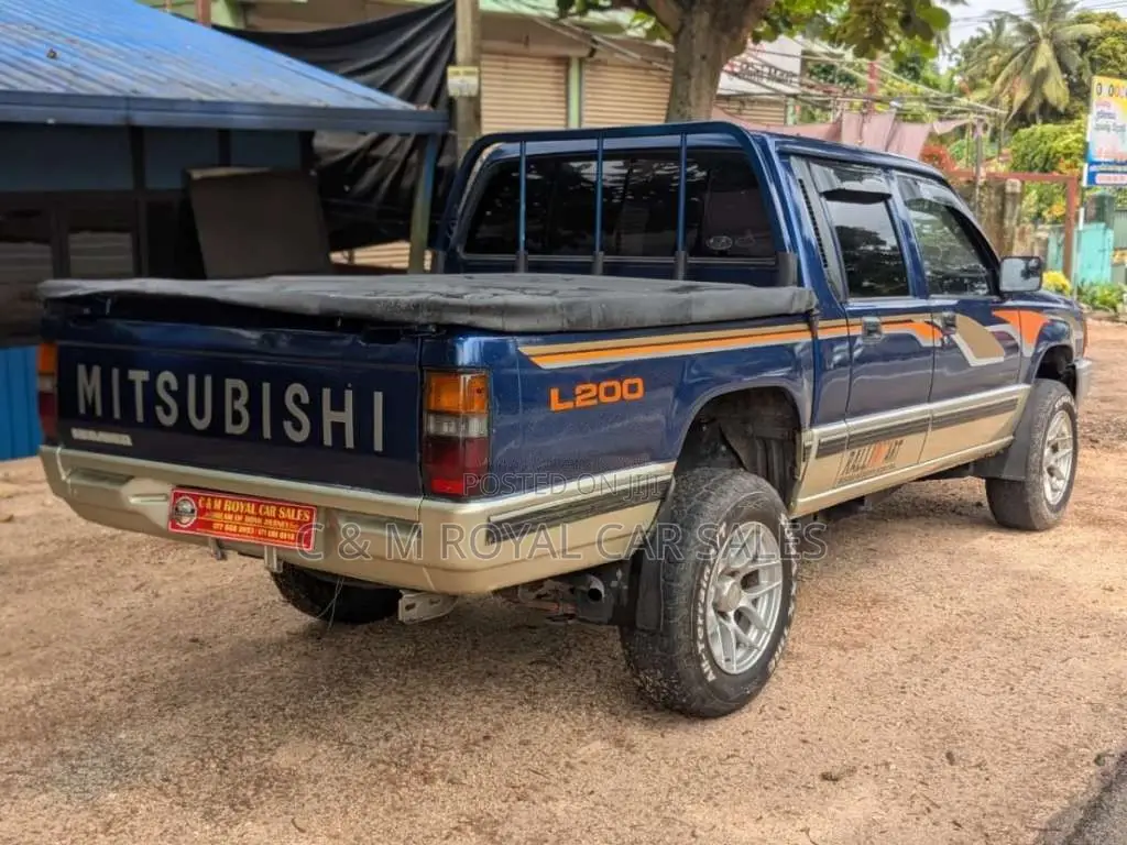 Mitsubishi L200 1999 Pickup (Used)
