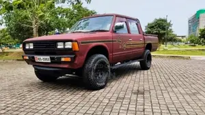 Nissan Double 4x4 1985 Pickup (Used)