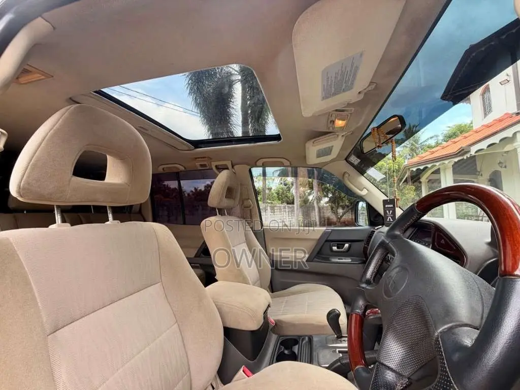 Mitsubishi MONTERO V6 2006 SUV (Used)