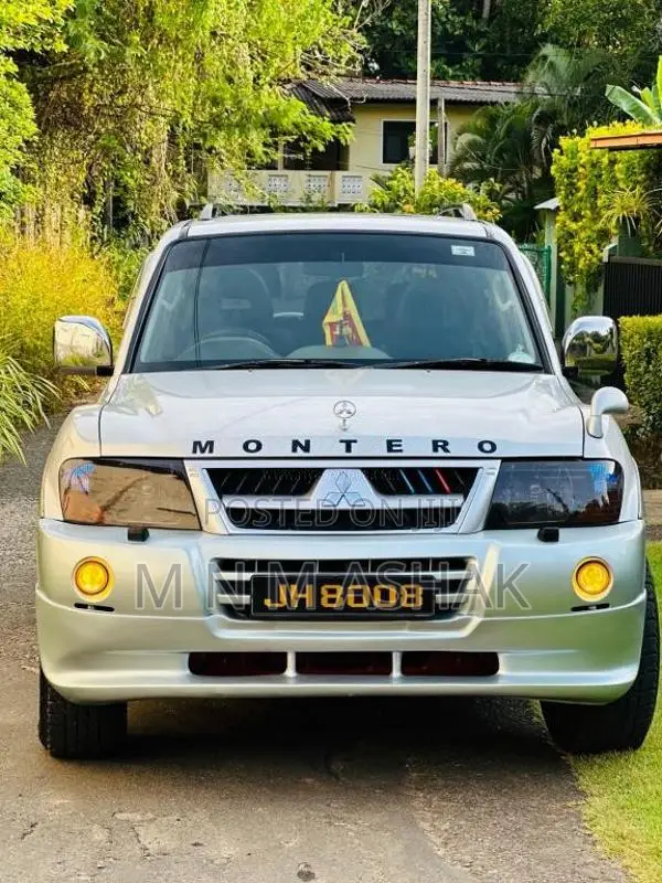 Mitsubishi Montero 2001 SUV (Used)