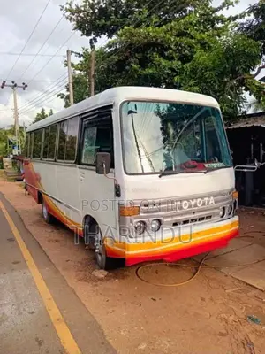 Toyota Dyna 1988 Bus (Used)