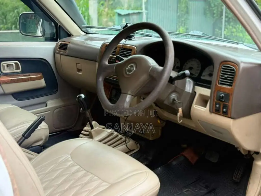 Nissan D22 4WD Cab 2008 Pickup (Used)